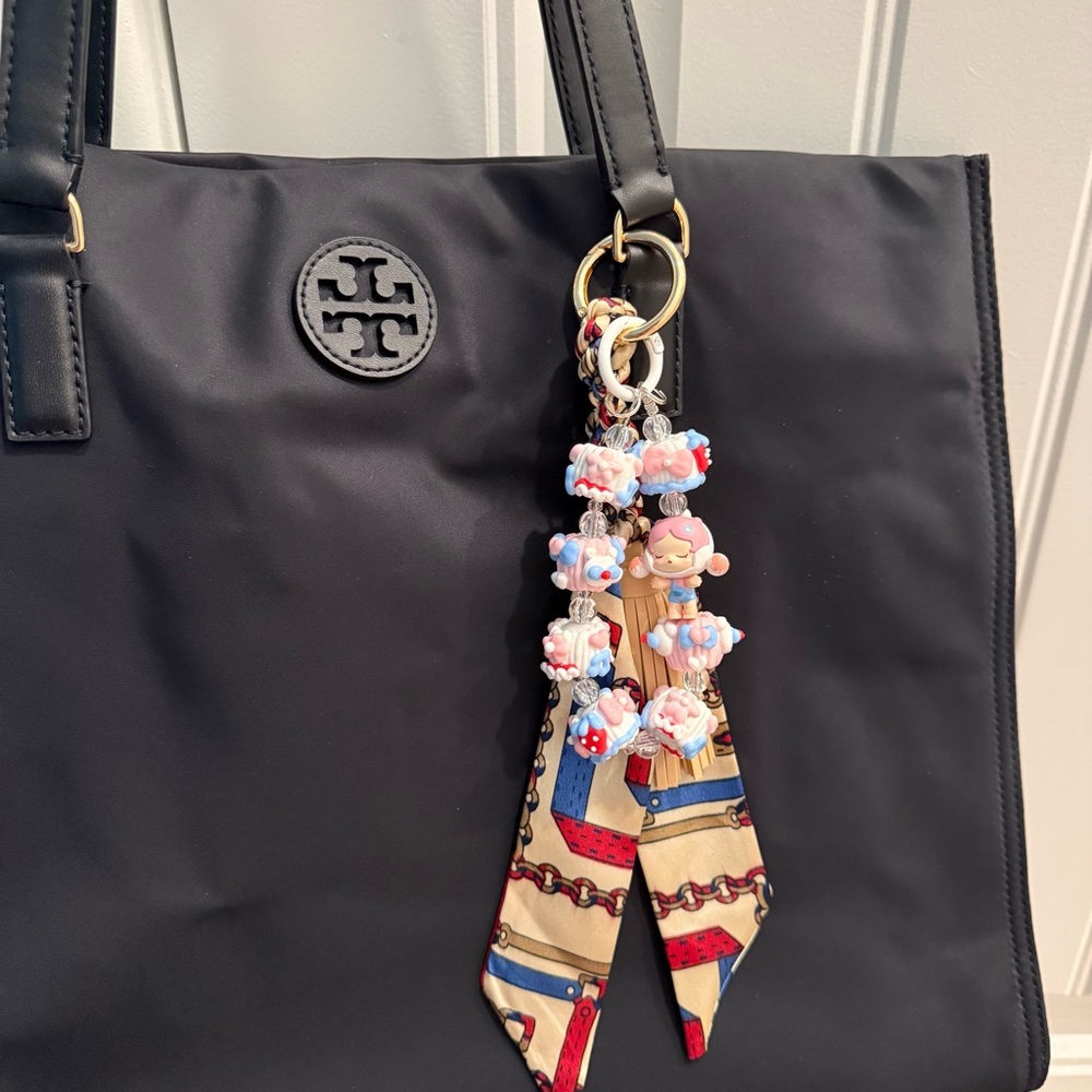 POP BEAN Key / Phone / Bag Charm SKULLPANDA